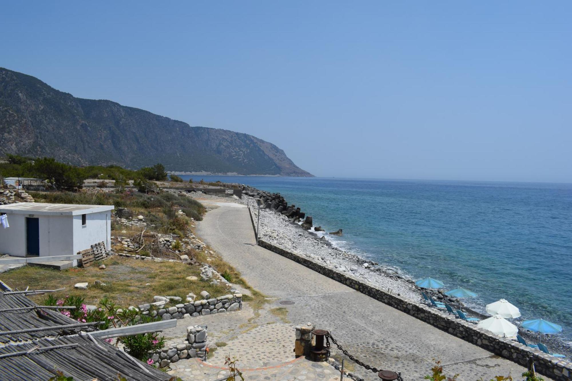 Zorbas Studios Agia Roumeli Exterior photo